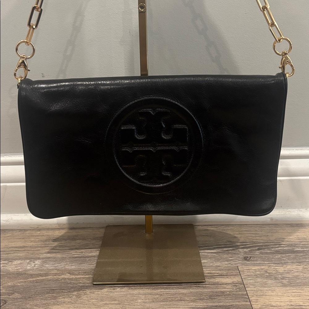 Tory Burch Bombe Reva leather clutch black with gold colored chain - Picture 2 of 12